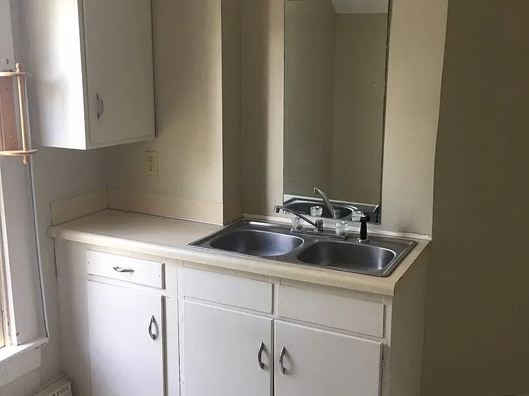 124 2nd Ave SW — Photo 6
