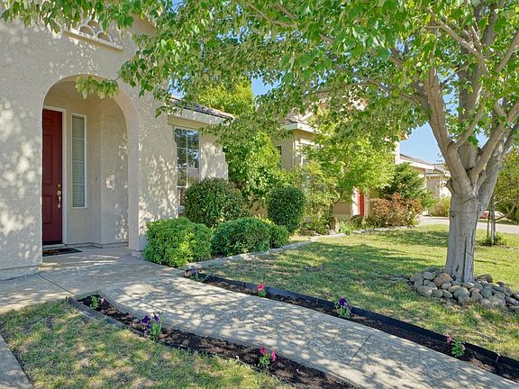 5th image of 2334 Canary Dr