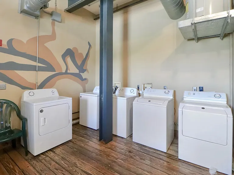 1011 Wood St #201 — Photo 10