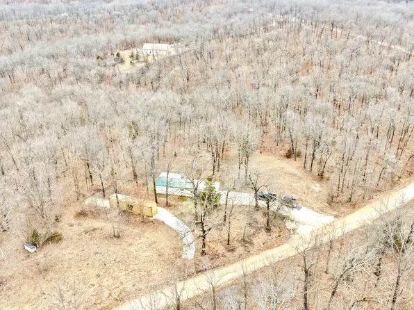 694 Warbonnet Rd, Roach, MO 65787