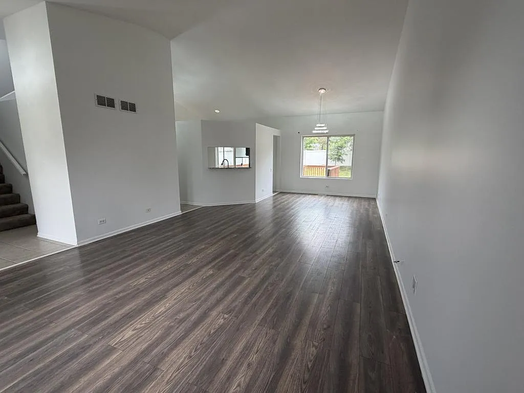 2354 Nantucket Ln — Photo 3
