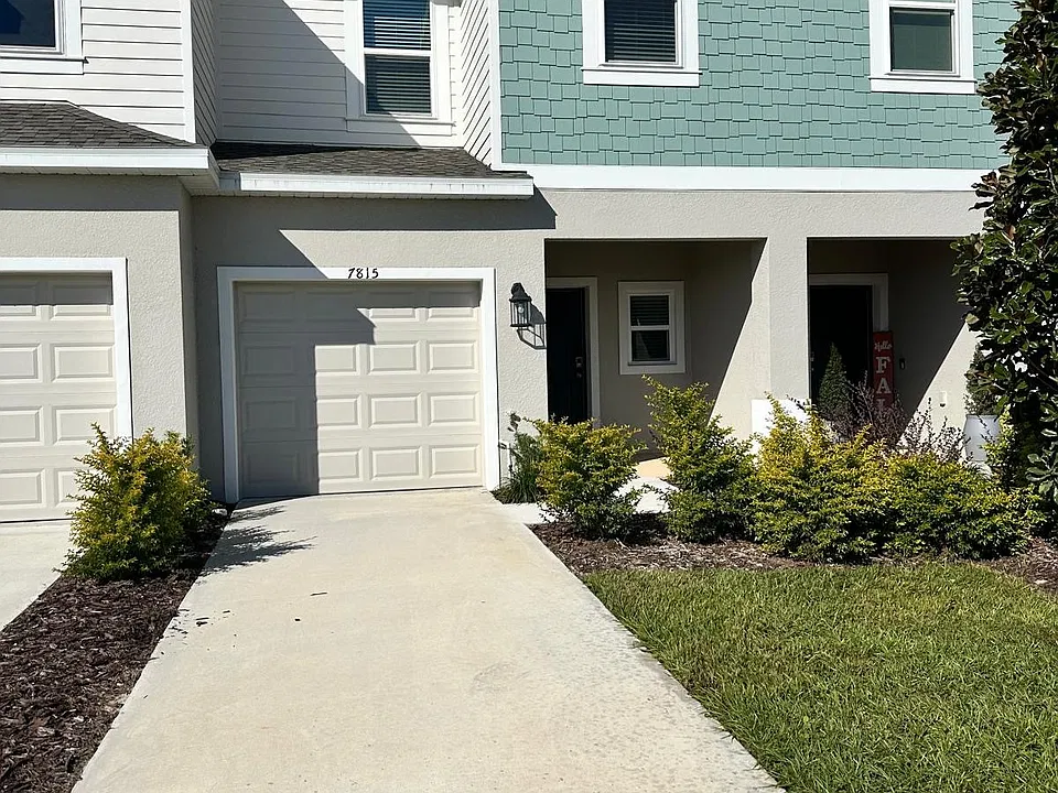7815 Waterscape Dr
