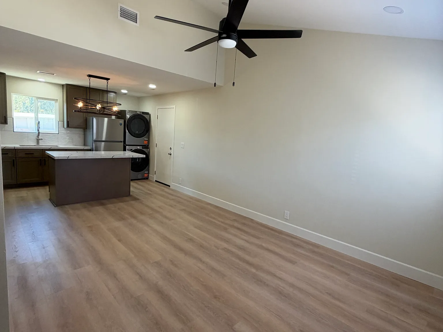 1/2 N Oak St, Santa Paula — Photo 2