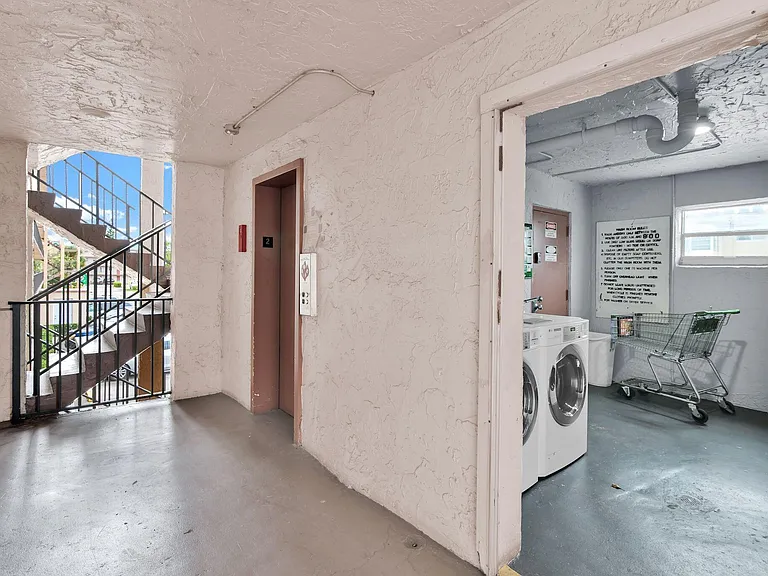 711 Lori Dr #204 — Photo 18