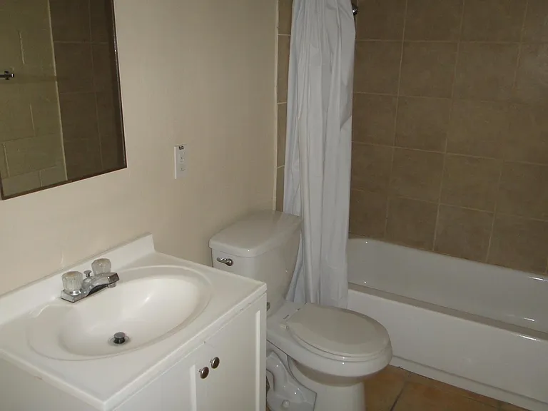 691 E Naples Dr #12 — Photo 1