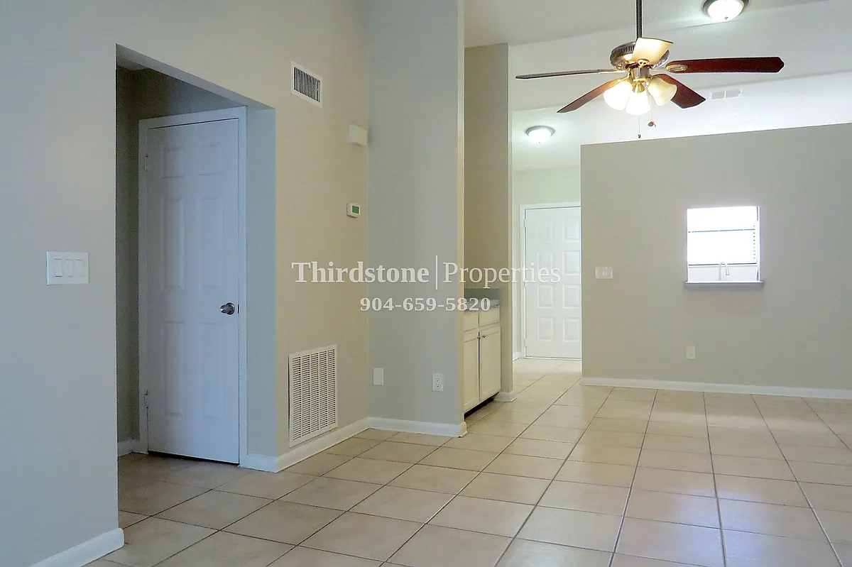 Building Photo - 1324 Jefferson Ave #C