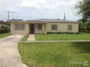 14321 Carver Dr, Miami, FL 33176