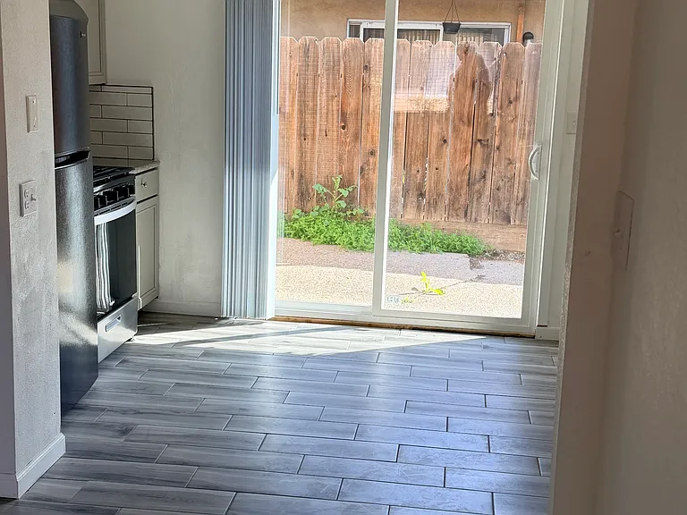 40 W Beverly Dr — Photo 19
