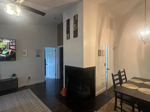 102 Margit Ct, Newark, DE 19711