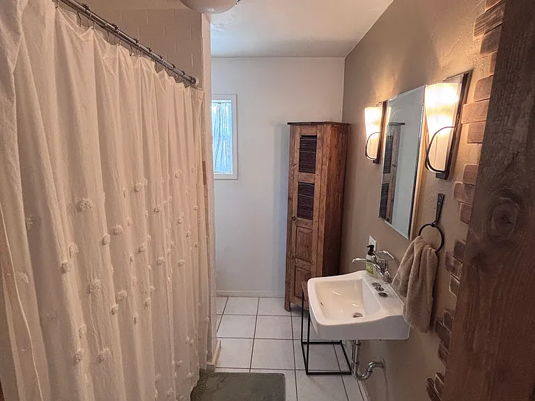 800 Geronimo St — Photo 6