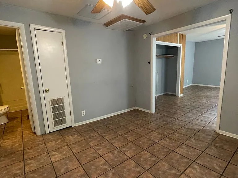 821 Market St — Photo 2