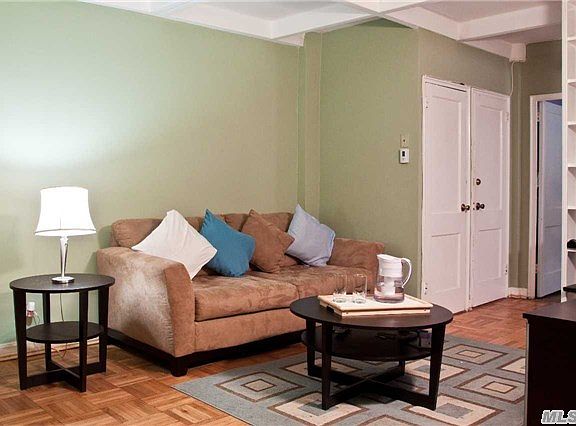 5th image of 14438 Union Tpke APT 7A