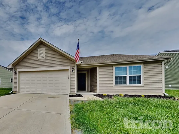 1806 Twelve Oaks Dr, Shelbyville, IN 46176