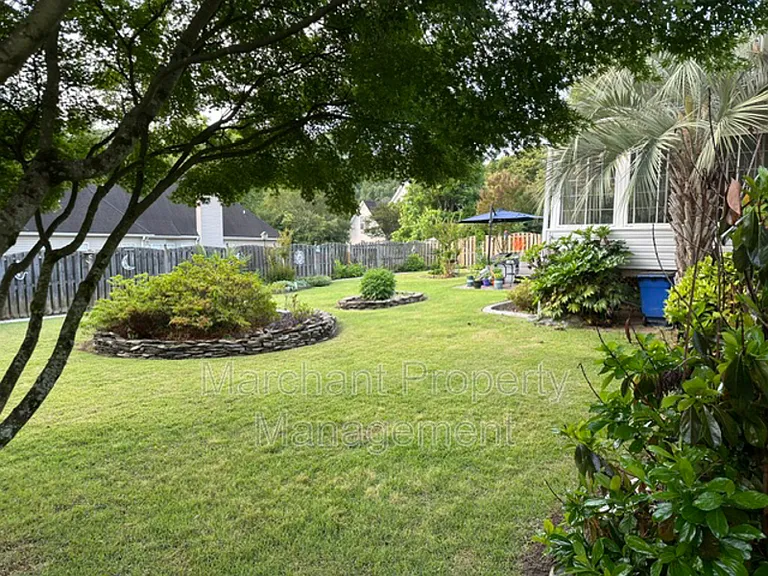 8 Capstone Ct — Photo 6