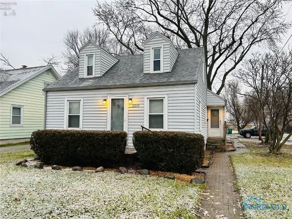 2033 Sheffield Pl, Northwood, OH 43619