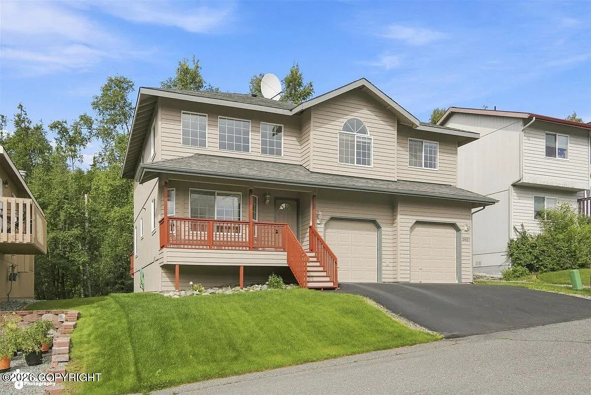 4 bed, 2.5 bath, 1981 sqft, $3,200 — Photo 1