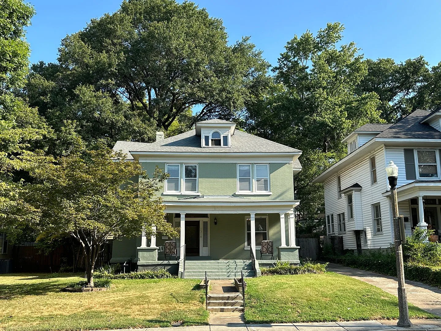 4 Br/ 2 Ba In Central Gardens Area- Available Now! — Photo 3