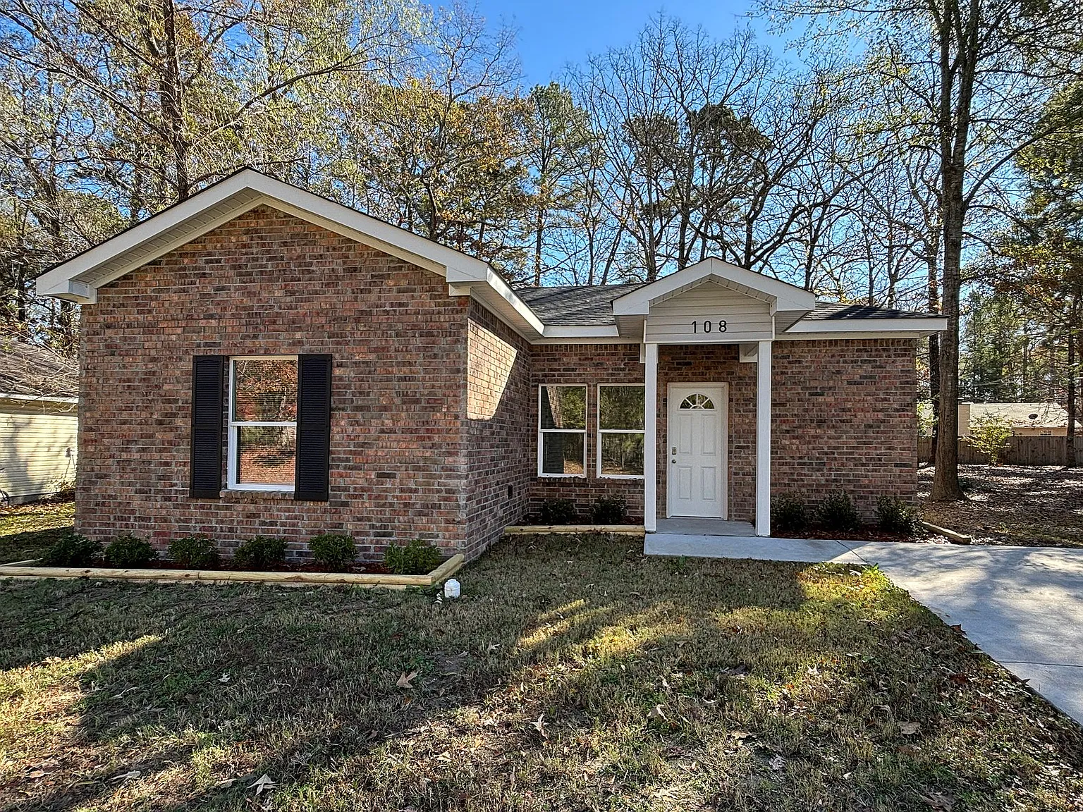 108 Deer Run Dr — Photo 1