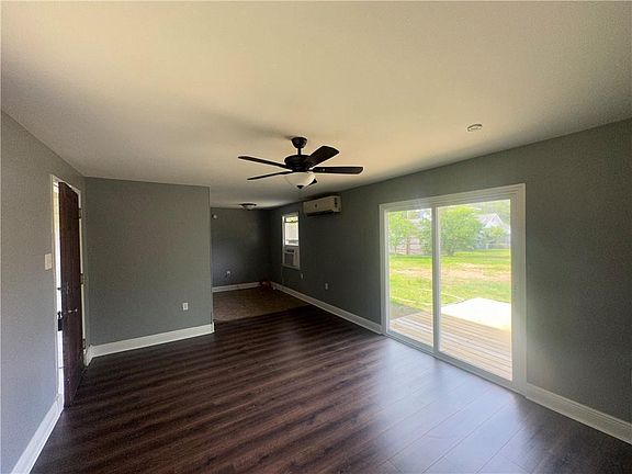 4th image of 6100 Berkley Dr