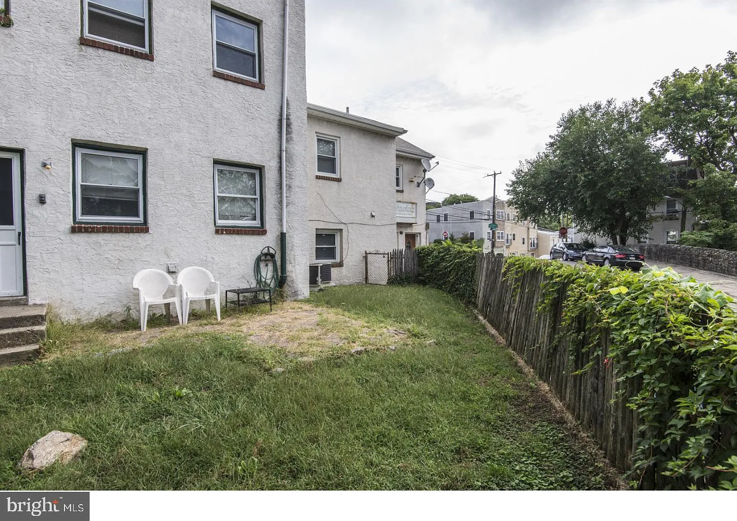 3 bed, 1.5 bath, 1152 sqft, $2,000 — Photo 3