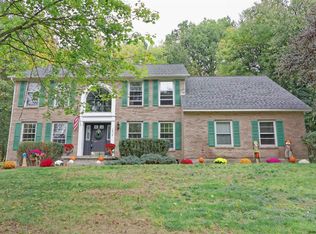 1019 Shannon Blvd, Niskayuna, NY 12309