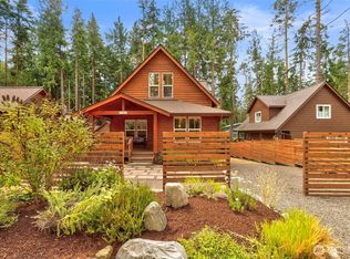 1061 53rd St, Port Townsend, WA 98368