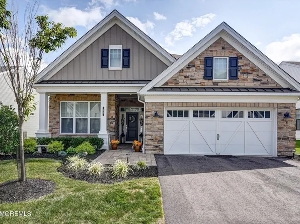 13 Grandview Circle, Howell, NJ 07731