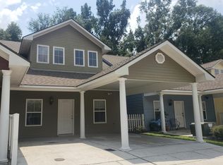12384 Village Maison Dr, Walker, LA 70785