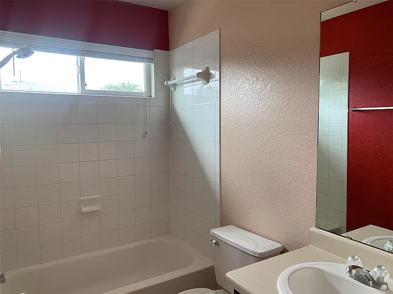 18317 Great Falls Dr — Photo 12