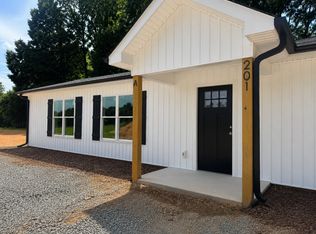 201 Redpoint Trl #A, Lexington, NC 27292