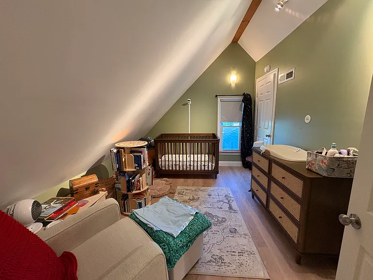 2nd floor bedroom