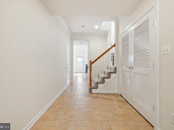 5th image of 2808 Laura Gae Cir
