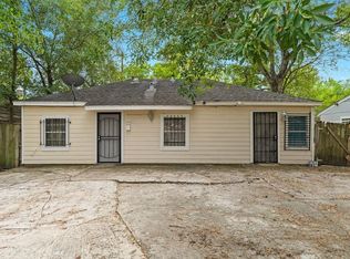5006 Van Fleet St, Houston, TX 77033