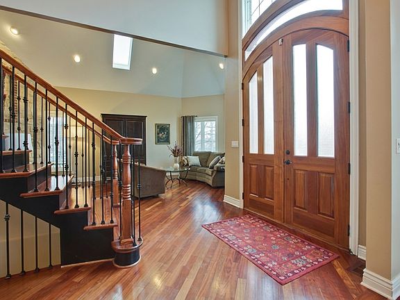 5th image of 7229 Roxbury Ct