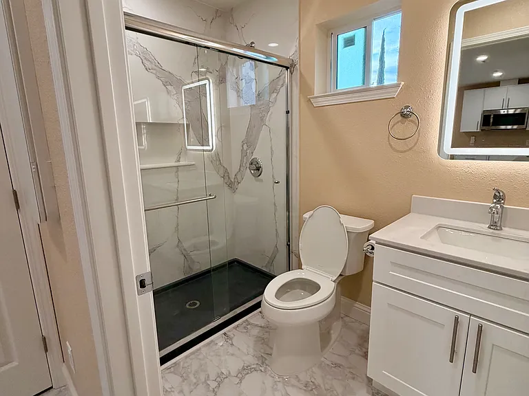 3110 Enfield St #B — Photo 16