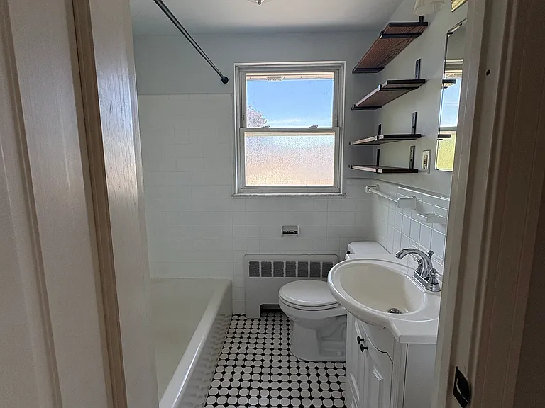 34 Gill Rd #4 — Photo 6