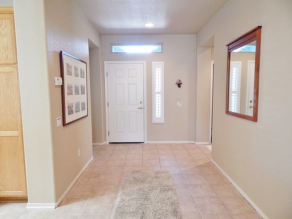 4th image of 1525 Hackberry Ln