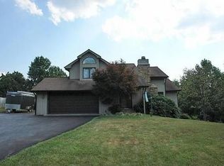 2423 Mountain View Rd, Vinton, VA 24179