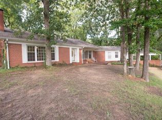 197 Shady Lake Dr, Tupelo, MS 38804