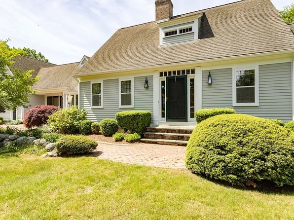 26 Stetson Shrine Ln, Norwell, MA 02061