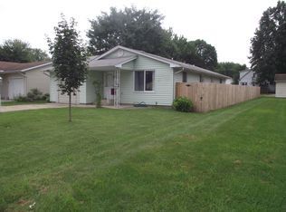 907 W Saint Louis Ave, Effingham, IL 62401