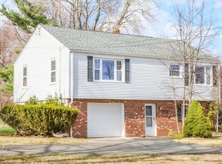 321 Pease Rd, East Longmeadow, MA 01028