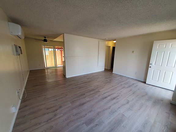2nd image of 1427 Five D Dr