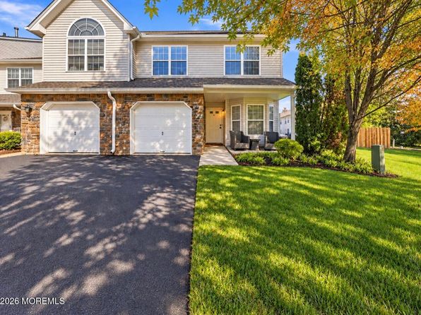 50 Hawthorne Dr