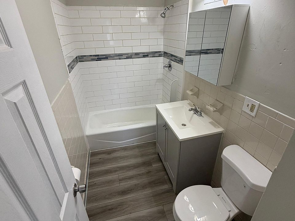 1st image of 9 Murray Hill Ave #2