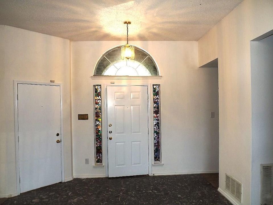 1st image of 2905 Misty Valley Dr