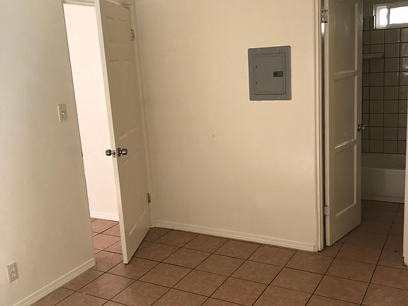 5th image of 3659 Dalbergia St