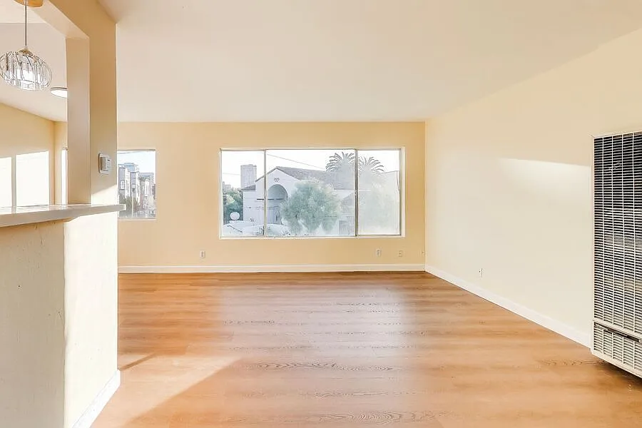 One Bedroom Apartment - Hayes Valley — Photo 3