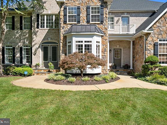 5th image of 3120 Lacrosse Ct