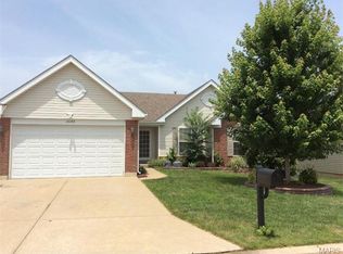 2688 Ruddy Ridge Dr, High Ridge, MO 63049